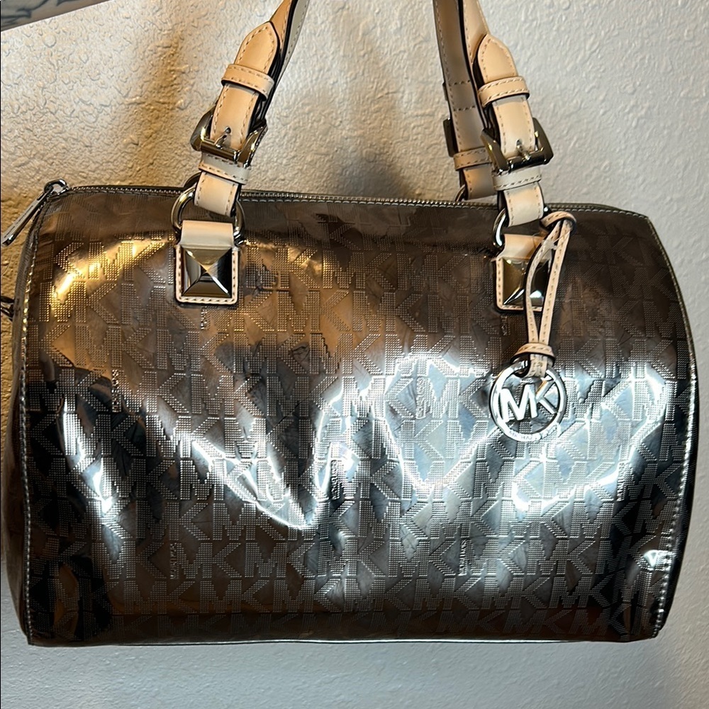NWOT Michael Kors Grayson Metallic Logo Satchel